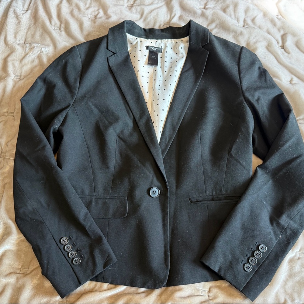 Ann Taylor Petite Black and Cream Lined Blazer